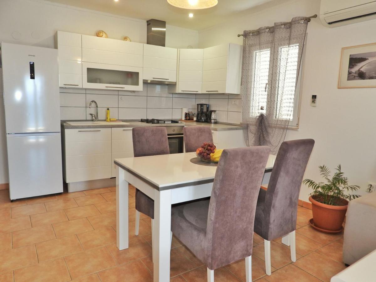 בול Apartmani Robert מראה חיצוני תמונה